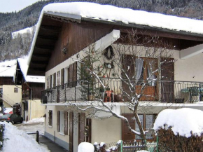 Appartement lumineux 75m² pour 4, coeur Arêches, terrasse, 2 chambres, parking privé, proche tout - FR-1-342-236